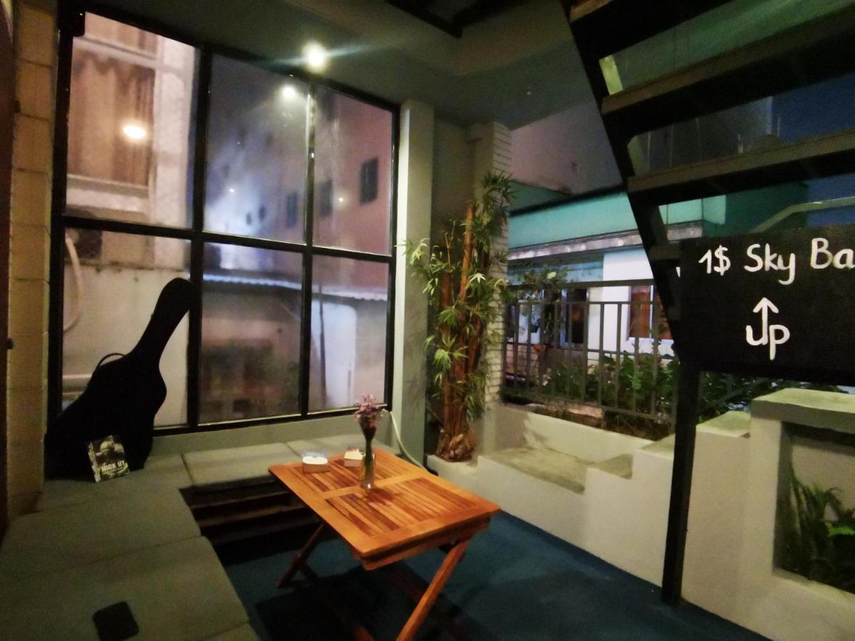 The Nineties Hostel Ho Chi Minh-stad Buitenkant foto